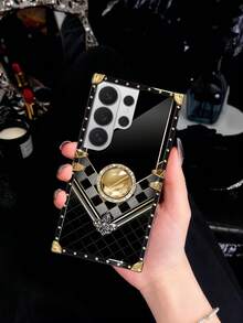 这款黑色图案2D平面印刷防震长方形手机壳适用于三星Galaxy S26 Ultra/S26/S26 Plus/S25FE/S25 Ultra/S25+/S25/S24 Plus/S24/S24U/S23 Ultra/S22 Ultra/A56 5G/A36/A17/A57 5G/A37 5G/A16 和 17 Pro Max/17/16 Pro Max/16/15 Pro Max/15/14 Plus/15 Plus/14 Pro Max/13 Pro Max。手机壳背面有一层保护膜，使用前需要撕掉。适合作为生日礼物、送给女朋友/男朋友的礼物，或情人节礼物。 - 黑色+[鏡面指環支架] - 查看 8