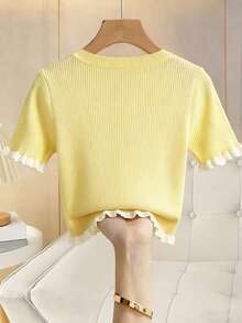 Top in maglia da donna elegante urbano moderno casual stile vacanza giallo pallido & bianco con volant e inserti, maniche corte, scollo tondo, camicetta casual da spiaggia estiva - Giallo - Visualizzare 7
