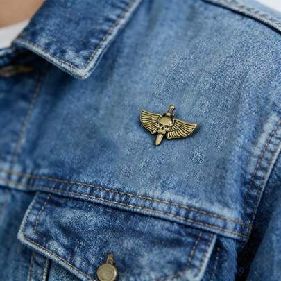 Skull Wings Alloy Brooch, Vintage Skull Wings With Sword Metal Badge