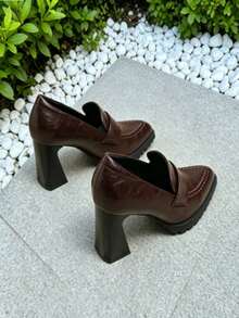 Mocasines de punta puntiaguda con suela gruesa de color marrón, adecuados para el uso diario - Marrón - Ver 4