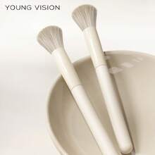 YOUNG VISION 1 cọ má hồng cán gỗ đầu tròn, lông mềm dày, không gây kích ứng, mềm mịn, không làm rơi vụn phấn, dụng cụ trang điểm thiết yếu, đa năng và tối giản. - Nhiều màu - Xem 11