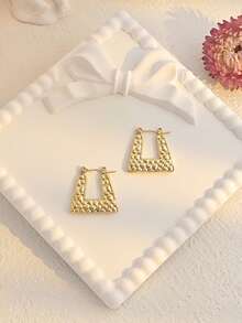 Asymmetrical Textured Handbag Shaped Geometric Earrings, Fashionable And Unique Stainless Steel Earrings For Women, Suitable For Daily Wear, As Well As Gifts For Valentine's Day, Birthday, Mother's Day, Thanksgiving Or Vacation. These Elegant Jewelry Gifts Are Suitable For Ladies And Girls, Also Suitable For Wedding Occasions. Eye-Catching Gold Stainless Steel Jewelry. Versatile Casual Dress Fashion Matching - Gold - View 8