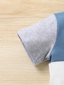 Bộ 4 món quần áo bé trai, dễ thương, phong cách thường ngày, thời trang, mềm mại, thoải mái, bodysuit in khủng long phối màu và quần short thể thao màu trơn tối giản, đồ dùng cho bé, quần áo trẻ sơ sinh, phù hợp mặc hàng ngày, ở nhà và hoạt động ngoài trời - Nhiều màu - Xem 6