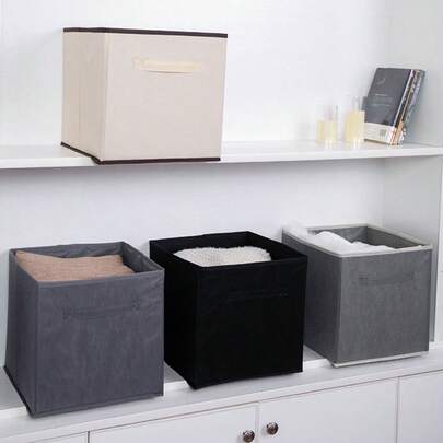 Foldable Non-Woven Fabric PP Board Bottom Storage Basket, Suitable For Travel. Can Store Sweaters, Towels, Toys, Books And Various Items, Applicable To Wardrobe, Bed Bottom, Tabletop And Other Scenarios. Can Be Folded Flat When Not In Use To Save A Lot Of Space, Very Suitable For Dorms And Small Apartments.