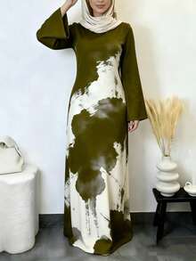 Women's Elegant Flowing Arabic Robe, Ombre Print, Flared Sleeves, Round Neck Knit Long Kaftan Robe - Army Green - View 2