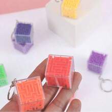 1个极简主义氛围3D方形迷宫滚球钥匙扣吊坠，解压玩具，日常情绪舒缓器，返校/冬季配饰，节日派对礼物 - 彩色 - 查看 4