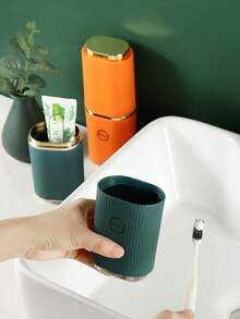 1pc Creative New Minimalist Nordic Style Transparent PET Travel Toothbrush & Toothpaste Storage Box, Multi-Functional Outdoor Toiletry Toothbrush Holder, Also Can Store Tableware, Minimalist Nordic Style Toothbrush Cup - Multicolor - View 3