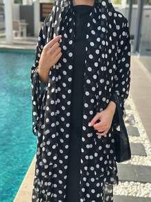 Hafizah 優雅女款波點開襟長襯衫,輕盈雪紡面料,適合夏季度假穿著,時尚飄逸設計 - 黑色 - 查看 3