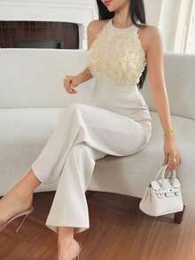 Mono Mujer Beige Premium, Cuello Halter Sin Mangas, Parte Superior Con Rosas 3D, Cintura Alta, Pierna Ancha Larga, Tejido Transpirable Suave Antiarrugas, Estilo Chic Elegante Ideal Para Eventos Citas, Combinaciones Con Sandalias Brillantes Modernas - Beis - Ver 7