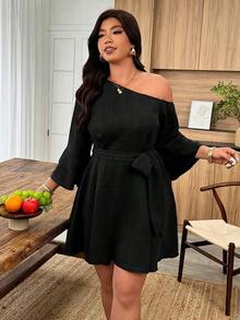 Weeklong Vestido casual de línea A con cuello asimétrico y mangas con volantes, de unicolor, talla grande - Negro - Ver 5
