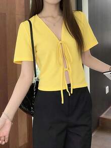 Camiseta de Verano para Mujer, Estilo Urbano, Manga Corta, con Cordones, Color Sólido, Sexy, Cuello en V - Amarillo - Ver 3
