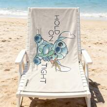 Khăn tắm biển Disney Lilo & Stitch - Khăn tắm in hình Stitch và Scrump với dòng chữ "I Hold On Tight", thích hợp cho hồ bơi và bãi biển. - A - Xem 2