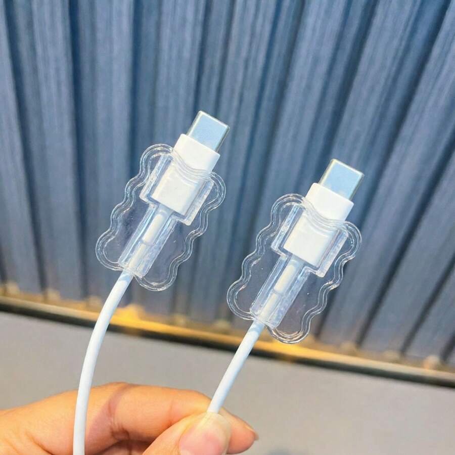 Ống bảo vệ cáp Type-C, dạng ống lượn sóng trong suốt giúp ngăn ngừa đứt cáp.