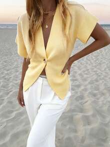 Spring/Summer Women's Fashion Elegant Urban Modern Casual Daily French V-Neck Single Button Short Sleeve Knit Cardigan, Pale Yellow Asymmetric Hem Cropped Knit Sweater, Women's Office Sweater, Women's Casual Top, Outing Outfit - Yellow - View 3