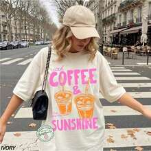 Camiseta 100% Algodón con Estampado de Café Helado y Sol, Camiseta de Café Helado, Regalos para Amantes del Café, Camiseta de Verano, Camiseta con Estilo Veraniego - Ropa Diaria Unisex para Mujer y Hombre para el Campus - Estilo - Ver 1