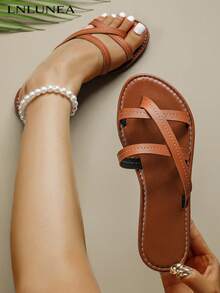 Women's Retro Toe Ring Flat Sandals, Summer Criss-Cross Strap Roman Sandals, Contrast Stitching, Casual Beach Slippers - Brown - View 2