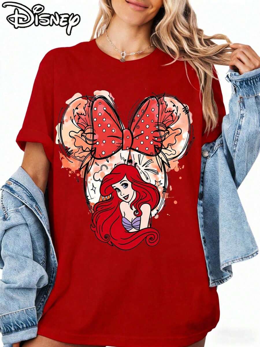 This Disney-Licensed Women's Summer Cotton T-Shirt Features A Mickey Mouse Head With A Red Polka-Dot Bow At The Ear Position, Centered Around Disney's Creating A Lively Party Vibe. Perfect For Taking Photos At Disneyland, As A Travel Souvenir, Or For Everyday Casual Wear. As Part Of A Disney Family Travel Set, It Also Makes An Ideal Valentine's Day Gift For Friends And Family. This New Spring Style Is Comfortable Against The Skin And Suitable For Outdoor Wear. - Đỏ - Xem 1