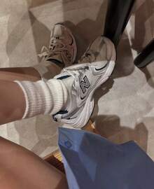 New Balance 530 White Brown New Balance Women Sneakers W530ASM | Modern Street Style, Comfortable All-Day - 藍白色 - 查看 4