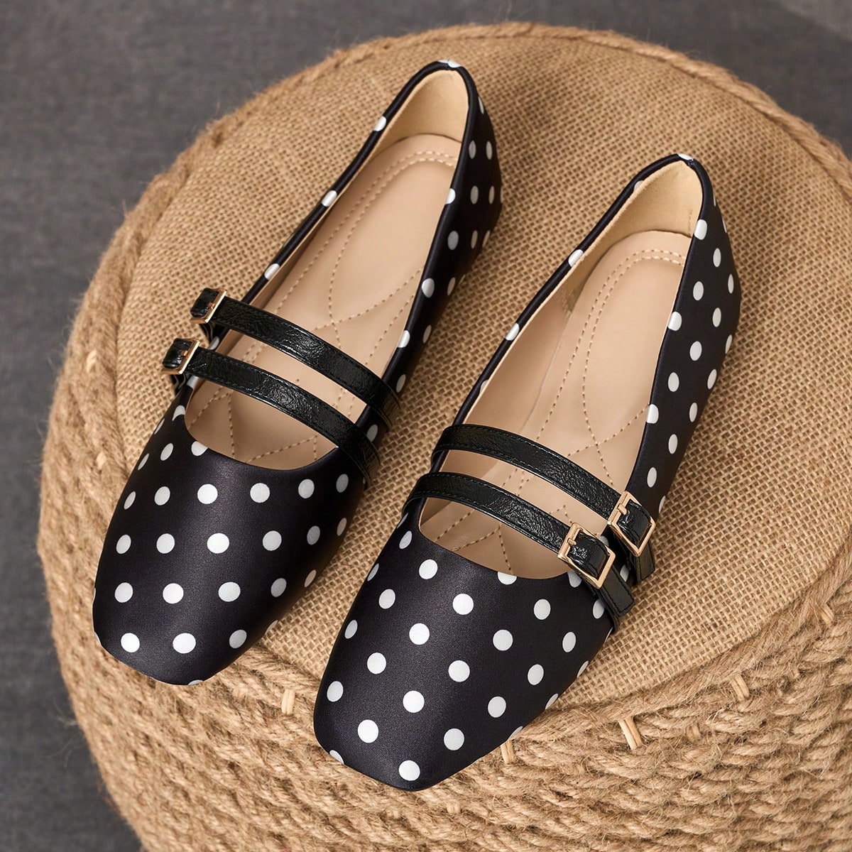 Zapatos de mujer de estilo Mary Jane con lunares negros y blancos, zapatos planos con puntera cuadrada y doble hebilla, zapatos de ballet versátiles