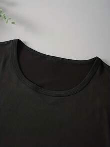 Three Women Are Smoking While Wearing Loose, Casual, Sporty Tops With Round Necks And Short Sleeves. - Black - View 5