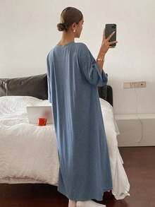 Vestido largo holgado con abertura en el bajo y estampado de letras para mujer, camisón, conjunto cómodo para otoño e invierno, camisón tipo "Moo Moo" - Azul - Ver 2