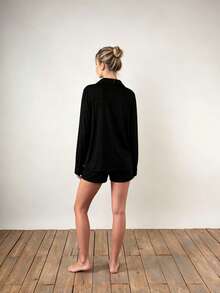 Ensemble pyjama femme couleur unie avec col revers, boutons devant, manches longues + short, vêtements d'intérieur décontractés et doux avec poches - Noir - Voir 6