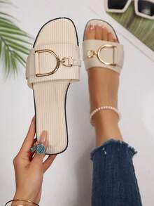 女款白色羅紋平底拖鞋，D型環金屬扣飾，露趾設計，休閒沙灘拖鞋，夏季度假必備 - 米色 - 查看 5