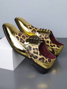 QRLQRL 1 par de zapatos de vestir con puntera dorada y estampado de leopardo, cómodos para hombres, adecuados para fiestas y eventos formales - Dorado - Ver 2