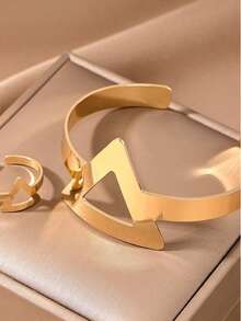 Conjunto Pulseira + Anel Feminino Geométrico Triângulo Minimalista Banhado a Ouro/Prata Elegante Ajustável - Dourado - Visão 3