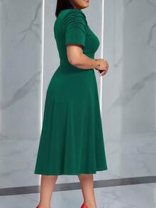 Women's Elegant Puff Sleeve Belted A-Line Midi Dress - Solid Crew Neck Textured High Waist Skater Dress For Work & Wedding Guest Summer Outfits For Women - 綠色 - 查看 3