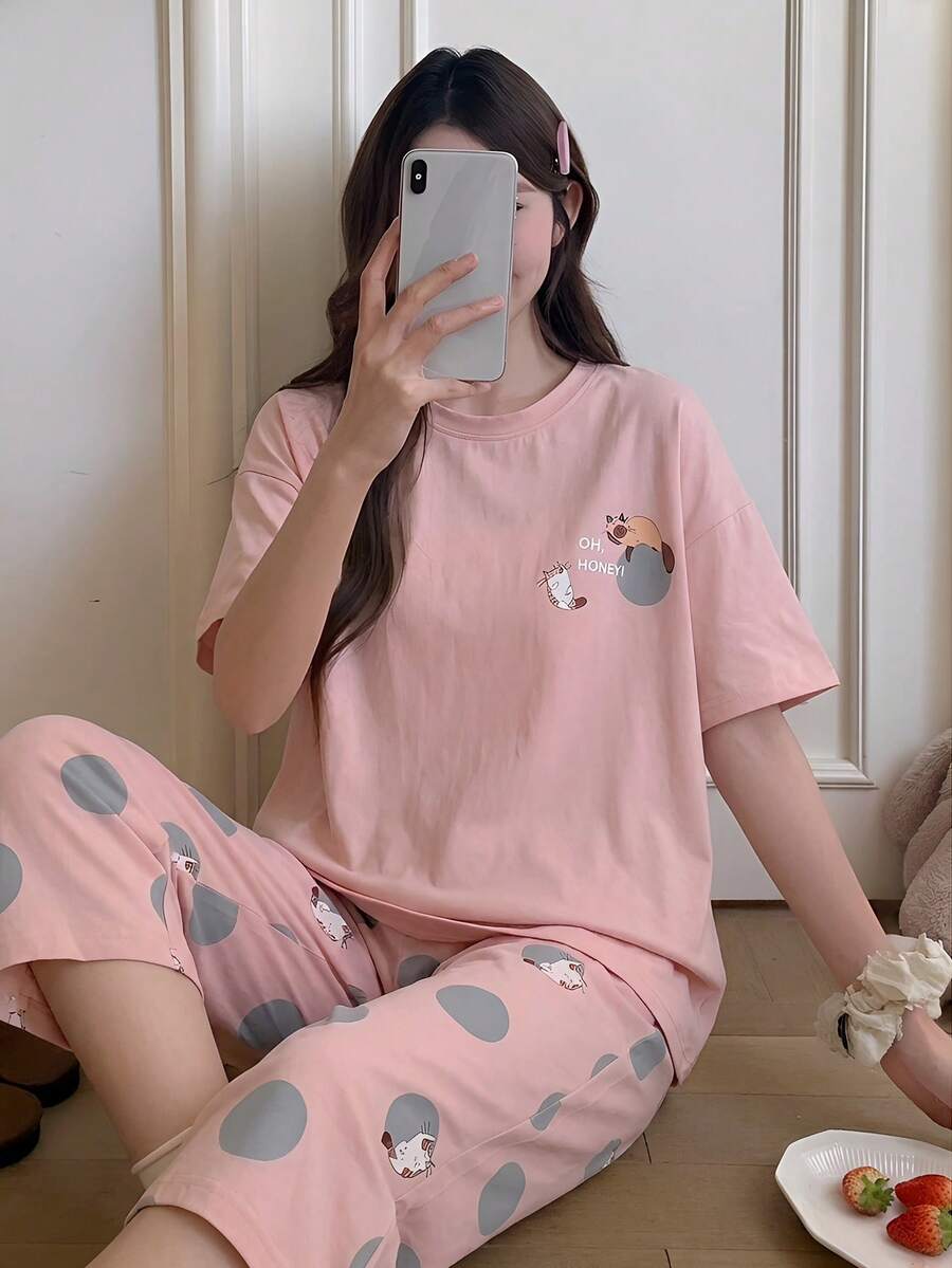 DAZY 2 件套女士和年轻女士休闲可爱卡通猫和字母印花粉色上衣、七分裤/短裤、睡衣套装，适合居家、聚会、度假、春夏 - 淺粉色 - 查看 1