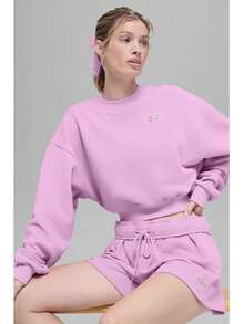 Alo Yoga Cropped Accolade Crewneck | Heavyweight Soft French Terry | Luxe Brushed Interior | Drop-Shoulder Relaxed Fit | Iconic Chrome Logo Detail | The Ultimate Street-To-Studio Staple - 粉色 - 查看 4