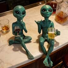 1件綠色外星人喝水樹脂收藏人偶，咖啡吧裝飾，酒吧裝飾，太空主題裝飾，可搭配紅酒與啤酒 - 套裝 - 查看 4