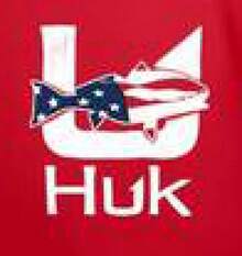 (220 Pieces Of Pure Cotton T-Shirts)HUK TROPHY TRIO Fishing Performance T-Shirt, Moisture Wicking Quick Dry Tee, High-Quality Graphic Printed Outdoor Sportswear, Men's Short Sleeve Shirt, American Flag Fish Trio Art, Marlin & Tuna Graphic, Holiday Gift, Performance Gear, Lightweight Breathable, Camisetas Para Hombre, Men Vacation Outfits, Urban Outdoor Style HKMF - 紅色 - 查看 3
