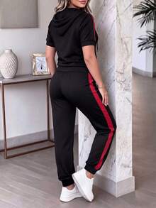 Bộ đồ công sở nữ thường ngày, áo hoodie tay ngắn phối màu tương phản thoải mái, rộng rãi kết hợp quần ống đứng kẻ sọc phối màu tương phản, bộ 2 mảnh, hàng mới về mùa xuân/hè, áo hoodie tay ngắn phối màu tương phản đa năng với quần ống đứng cạp cao rộng rãi, thanh lịch - Đen + Đỏ - Xem 7