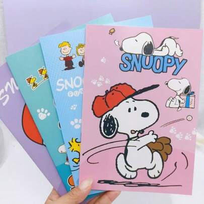 4 kiểu sổ tay hoạt hình Snoopy, sổ tay hoạt hình, sổ ghi chép hình cún con, vở bài tập có dòng kẻ, sổ tay học sinh tiểu học, đồ dùng văn phòng phẩm, quà tặng tựu trường và quà tặng văn phòng phẩm cho học sinh, văn phòng phẩm khen thưởng học tập và quà tặng nhỏ cho học sinh tiểu học, thích hợp mua theo nhóm lớp, đồ dùng văn phòng phẩm cho học sinh, và là quà tặng lễ hội, quà sinh nhật và quà tặng cho trẻ em học sinh lý tưởng.