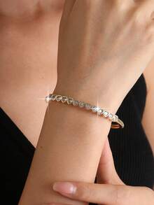 1pc Minimalist Sweet Delicate Gold Plated Continuous Heart Design Clasp Bangles, Heart Cut Cubic Zirconia Inlaid, Versatile Daily Wear For Dating Commute Party - Yellow Gold - View 3