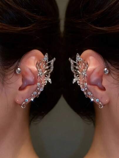 一对闪亮蝴蝶翅膀耳环 - 梦幻般的夹式耳环，无需耳洞即可佩戴，轻盈的仙女风饰品，完美适用于派对、角色扮演、日常佩戴和精灵主题活动。手工制作，是理想的节日礼物。