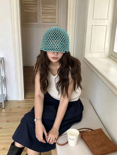Mũ len dệt rỗng kiểu Pháp thanh lịch dành cho nữ, được làm thủ công với họa tiết hoa 3D và đính sequin, thoáng khí, nhẹ, kiểu dáng rộng rãi, tôn dáng khuôn mặt.