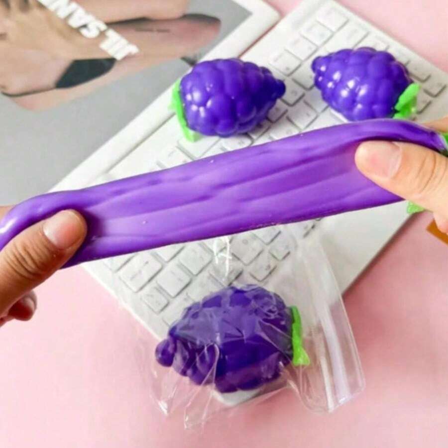 1pc Squishy Portable Realistic Grape Squeeze Toy, Vivid Fruit Shape Cute And Eye-Catching, Made Of High-Quality Durable TPR Soft Rubber, Compact Size Easy To Carry, Designed For Commuters And Outdoor People As A Fun Stress Relief Item, Sticky Soft And Smooth Texture