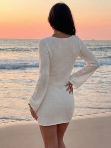 Damen Lässig Elegant Sexy Retro Metallschalen Dekor Cut Out Figurbetonter Langarm Strickkleid V-Ausschnitt Pullover Badeanzug Cover-Up, geeignet für Urlaub, Alltag, Party, Strand, Boho Musikfestival, Weiß Sommer - Weiss - Übersicht 2