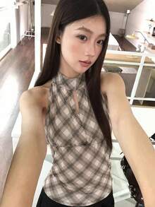 复古格纹露背吊带V领镂空无袖短款上衣，修身设计，性感夏季休闲女装外套 - 卡其色 - 查看 5