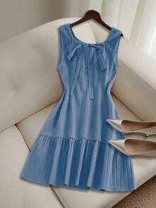 CURVE Vestido mini de mujer talla grande con textura de unicolor, sin mangas, espalda descubierta, lazo, línea A y volantes en el bajo, casual y versátil para el verano - Azul - Ver 2