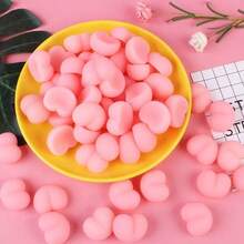 5pcs Jouet anti-stress populaire à presser en forme de fesses molles, fabriqué en matériau à rebond lent sélectionné, toucher dense et lisse, doux et respectueux de la peau, texture collante et humide unique lorsqu'il est pressé, expérience de guérison immersive. Soulage facilement les émotions négatives, atténue le stress mental, aide à améliorer la concentration, très pratique pour le soulagement du stress quotidien. Design durable et attrayant, portable et facile à ranger, convient à diverses occasions de vacances, un cadeau surprise amusant pour les amis et la famille. - Multicolore - Voir 2