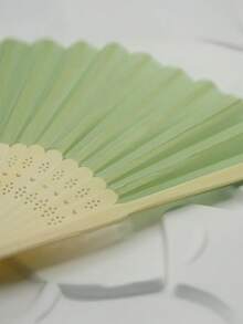 16件套（4把扇子+4个扇袋+4个蝴蝶结+4个流苏）绿色婚礼礼品扇套装，女士丝绸手扇，绿色蝴蝶结，流苏，礼品袋，DIY装饰礼品，婚礼派对装饰。适合作为新娘礼物、送礼、婚礼派对礼物、生日派对礼物、派对回礼套装 - 套裝 - 查看 3