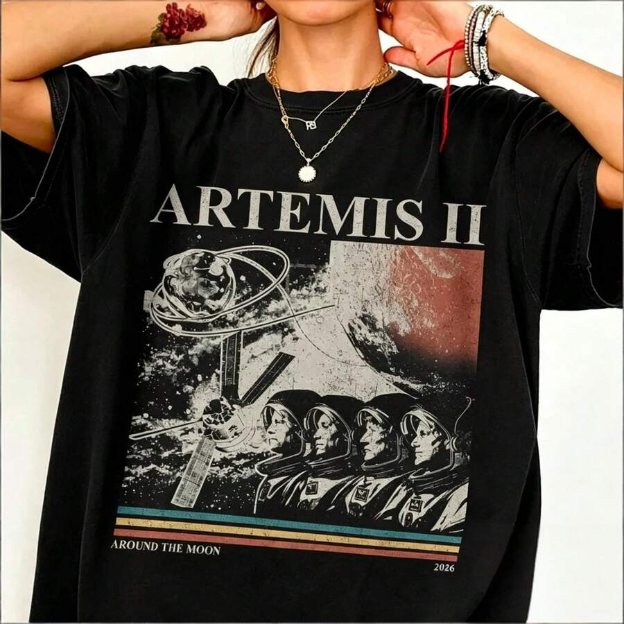 Artemis 2 Around The Moon Vintage Shirt - Black - View 1