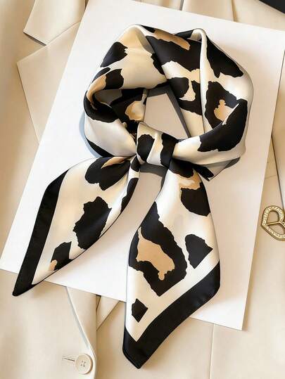 One Vintage And Fashionable Leopard Print Animal Pattern Satin Square Scarf Headscarf, A Multi-Functional Women's Imitation Silk Shawl Cape Suitable For Travel, Vacation, Leisure And Other Occasions. It Can Be Used As A Headscarf, A Dail