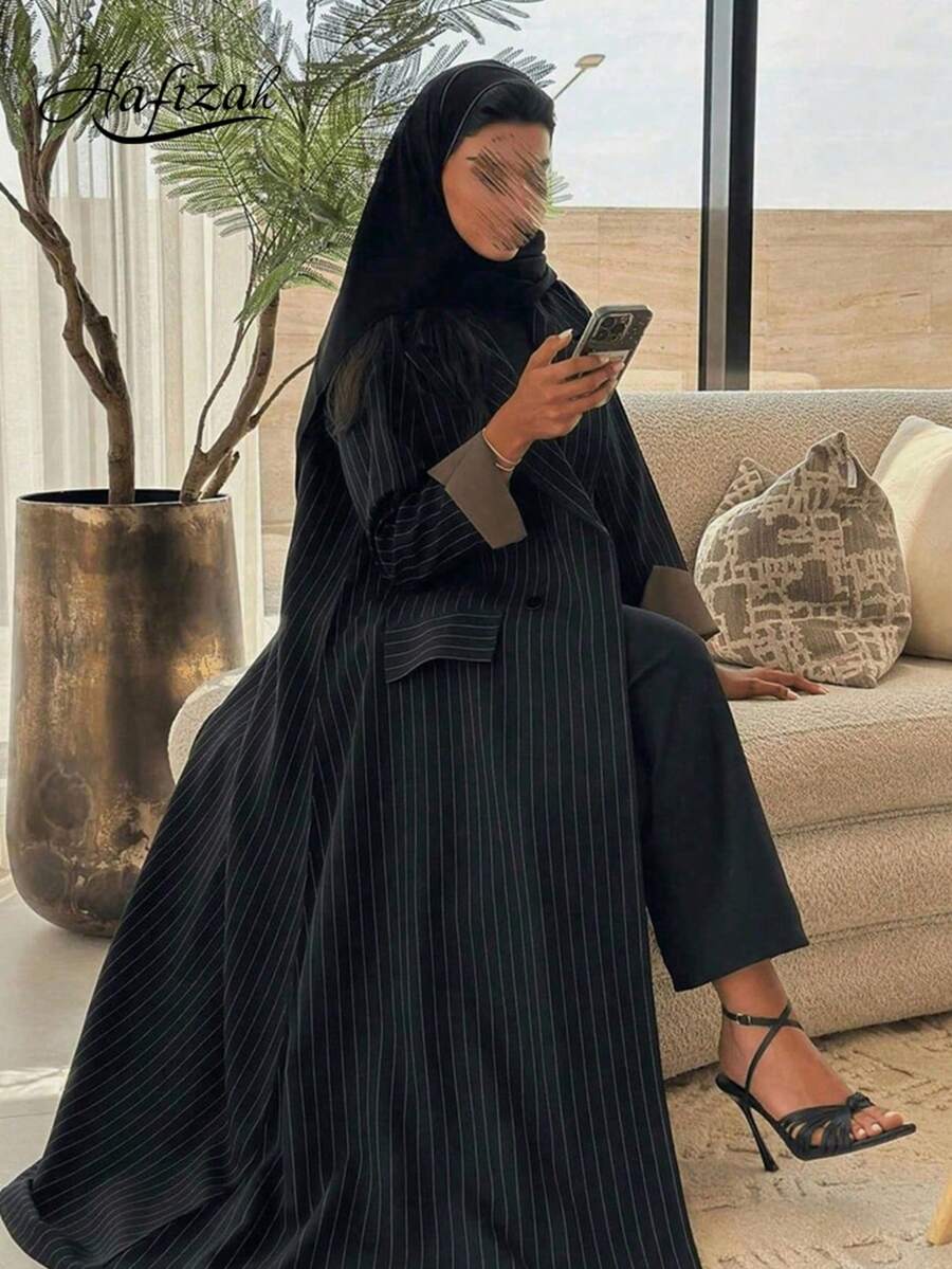 Abaya negra a rayas para mujer - Diseño cruzado, que muestra una elegancia sofisticada primaveral - Negro - Ver 1