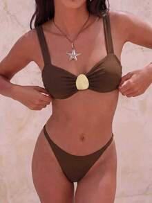 Bộ bikini 2 mảnh dành cho nữ, chất liệu vải bóng, có đệm mút, dây đeo dày và phụ kiện kim loại, thích hợp cho kỳ nghỉ hè ở bãi biển. - màu nâu - Xem 1
