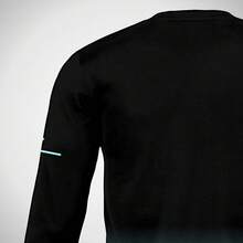 Men's Long-Sleeved T-Shirt With A Boat Neck, Made Of Polyester, Regular Length, Non-Stretch Fabric, And A Modern Ombré Print. - Dsport2 - View 2